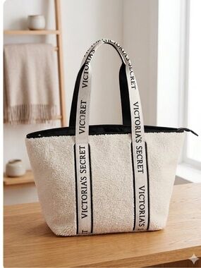 Victoria's Secret Cozy Plush Sherpa Fleece Tote Bag Limited Edition Y2K
